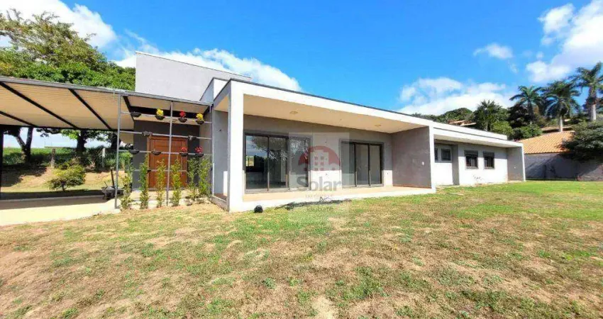 Casa de Condomínio para venda em Chácaras Cataguá de 240.00m² com 3 Quartos, 3 Suites e 8 Garagens