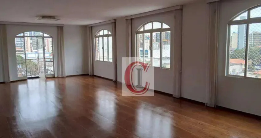 Apartamento para venda e aluguel em Centro de 250.00m² com 4 Quartos, 1 Suite e 3 Garagens