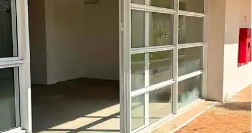 Imóvel Comercial para alugar em Cidade Industrial de 137.00m² com 9 Garagens