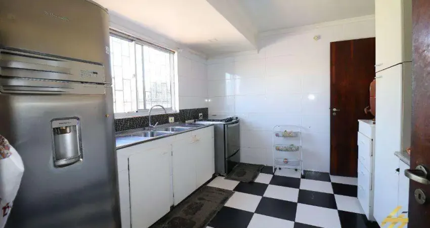 Sobrado para venda em Lindóia de 112.00m² com 3 Quartos e 4 Garagens