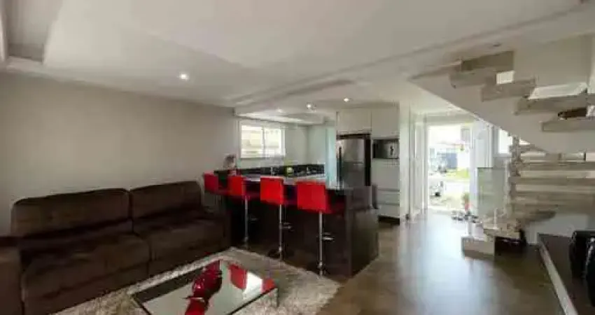 Sobrado para venda em Jardim Colibri de 91.00m² com 3 Quartos, 1 Suite e 2 Garagens
