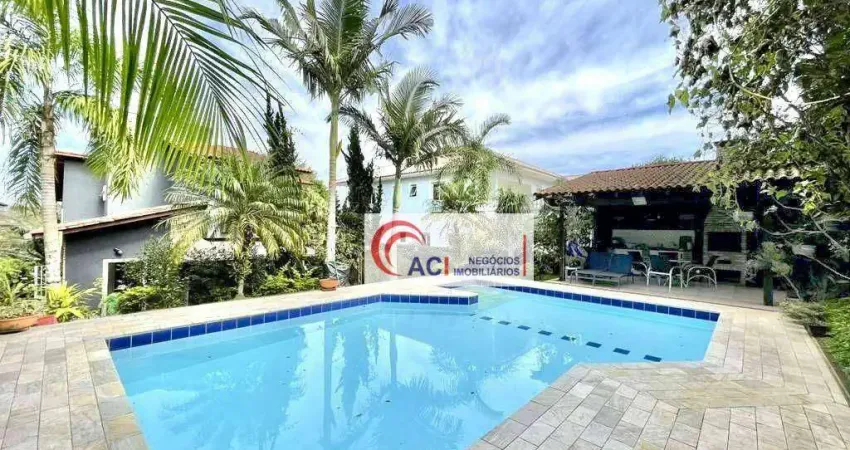 Casa de Condomínio para venda em Residencial Euroville de 380.00m² com 4 Quartos, 2 Suites e 4 Garagens