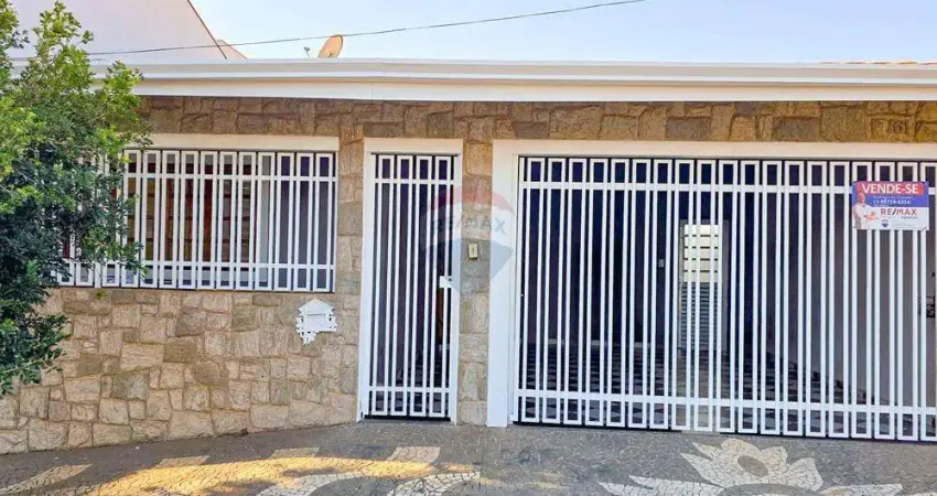 Casa para venda em Jardim Dom Bosco de 193.13m² com 3 Quartos, 1 Suite e 2 Garagens