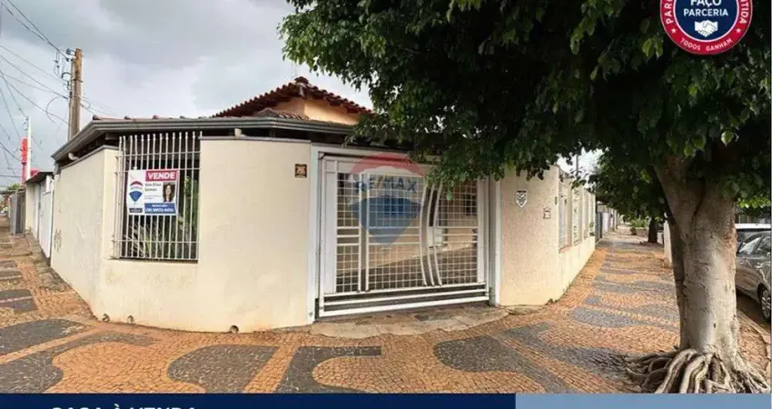 Casa para venda em Jardim Pântano de 296.12m² com 5 Quartos, 1 Suite e 4 Garagens