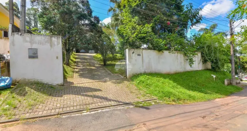 Terreno para venda em Mossunguê de 342.00m² com 6 Garagens