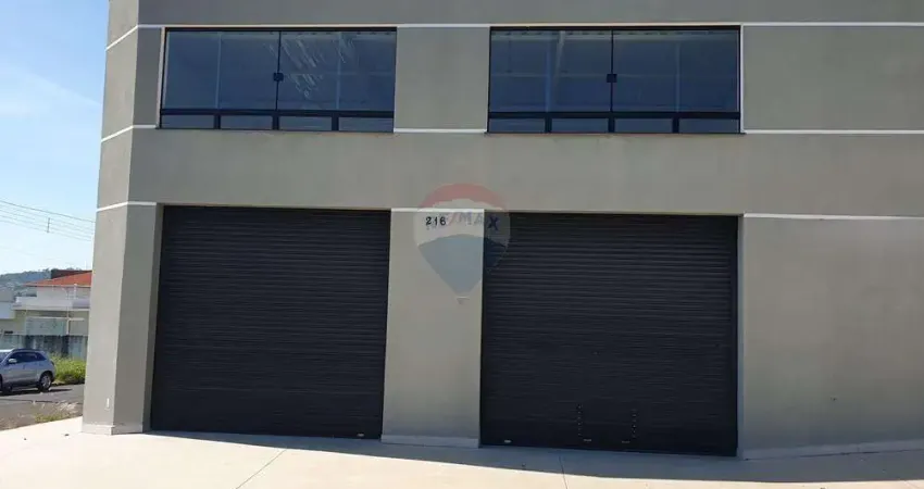 Galpão / Depósito / Armazém para alugar em Jardim Europa de 225.00m² com 4 Garagens