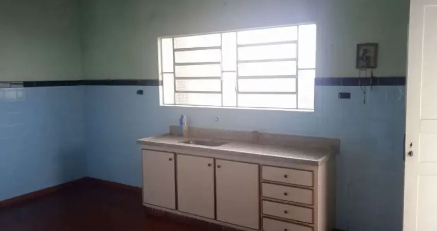 Casa para venda em Algodoal de 165.00m² com 3 Quartos e 6 Garagens