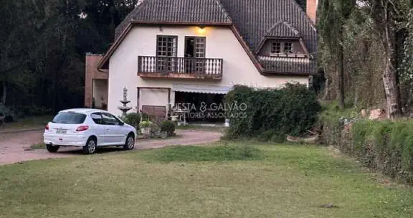 Casa para venda em Taboão de 660.00m² com 4 Quartos, 1 Suite e 10 Garagens