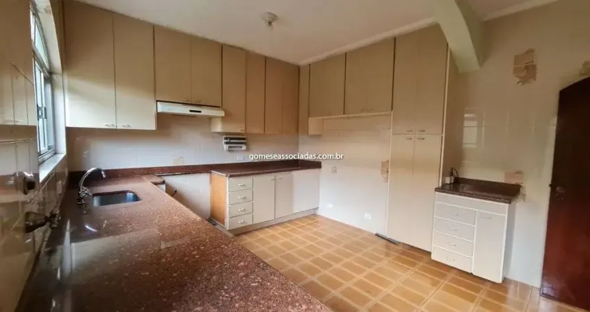 Sobrado para venda em Jardim Rosa Maria de 280.00m² com 4 Quartos e 2 Suites