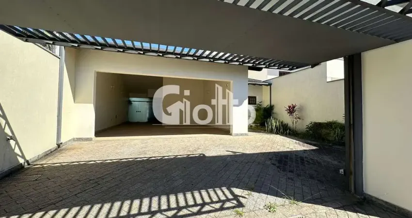Casa para venda em Vila Oliveira de 294.00m² com 3 Quartos, 1 Suite e 3 Garagens