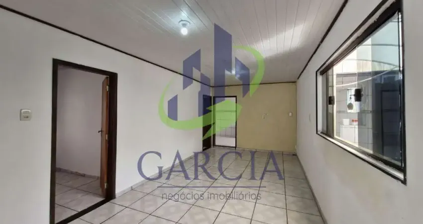 Casa para alugar em Jardim Centenário de 150.00m² com 2 Quartos e 1 Garagem