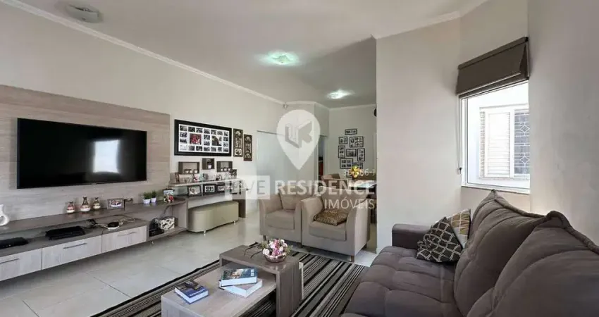 Casa para venda em Recanto Do Parque de 379.00m² com 3 Quartos, 1 Suite e 8 Garagens