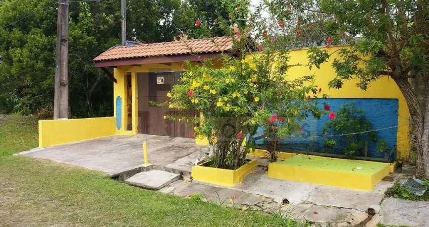 Casa para venda em Itanhaém de 144.00m² com 3 Quartos, 1 Suite e 5 Garagens