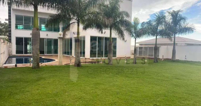 Casa para venda e aluguel em Jardim Residencial Saint Patrick de 950.00m² com 4 Quartos, 4 Suites e 3 Garagens