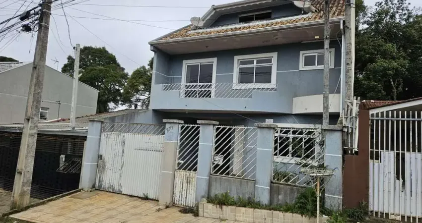 Sobrado para venda em Augusta de 185.00m² com 3 Quartos, 1 Suite e 2 Garagens