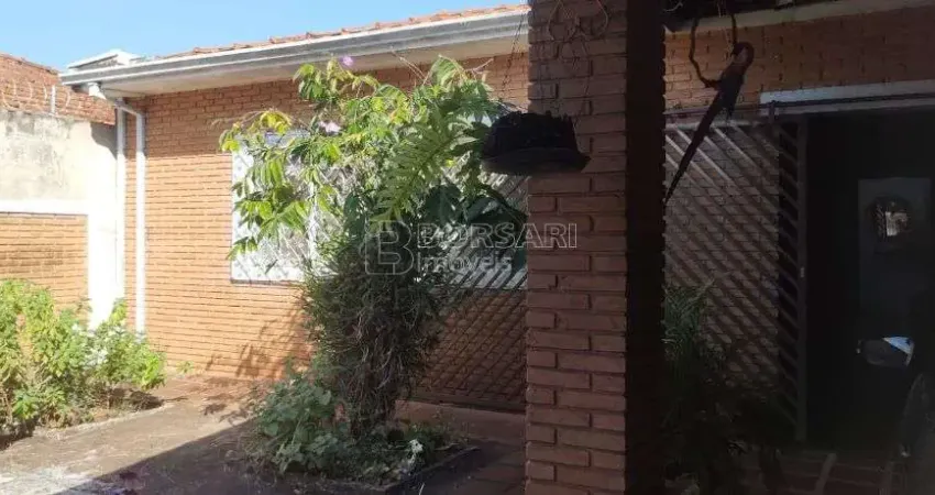 Casa para venda em Vila Xavier (vila Xavier) de 211.00m² com 3 Quartos, 1 Suite e 2 Garagens