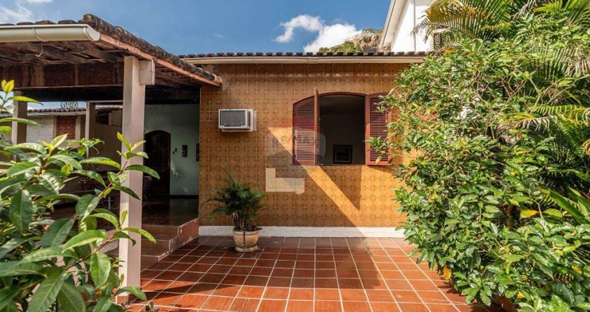 Casa de Condomínio para venda em Pechincha de 157.00m² com 3 Quartos, 1 Suite e 1 Garagem