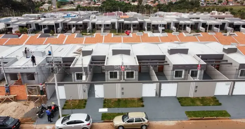 Casa para venda em Cará-cará de 49.00m² com 2 Quartos e 2 Garagens