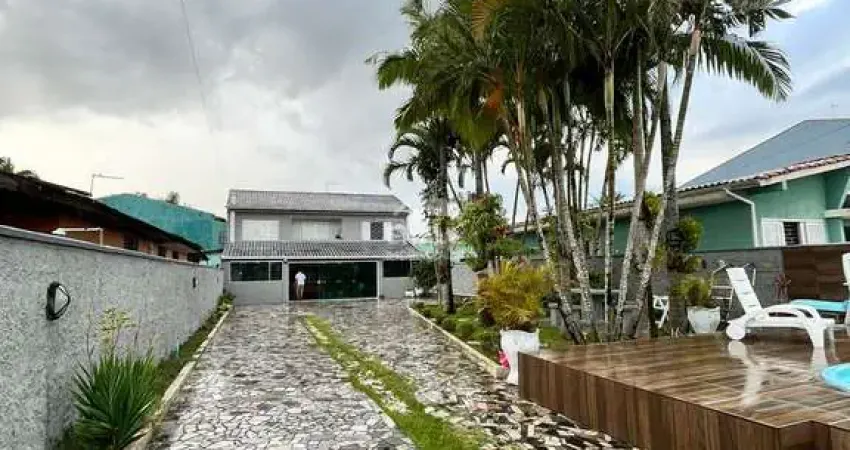 Sobrado para venda em Pontal Do Paraná de 140.00m² com 3 Quartos, 3 Suites e 10 Garagens
