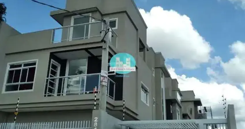 Sobrado para venda em Boqueirão de 110.00m² com 3 Quartos, 1 Suite e 1 Garagem