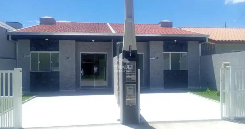 Casa para venda em Pontal Do Paraná de 88.00m² com 3 Quartos, 1 Suite e 2 Garagens