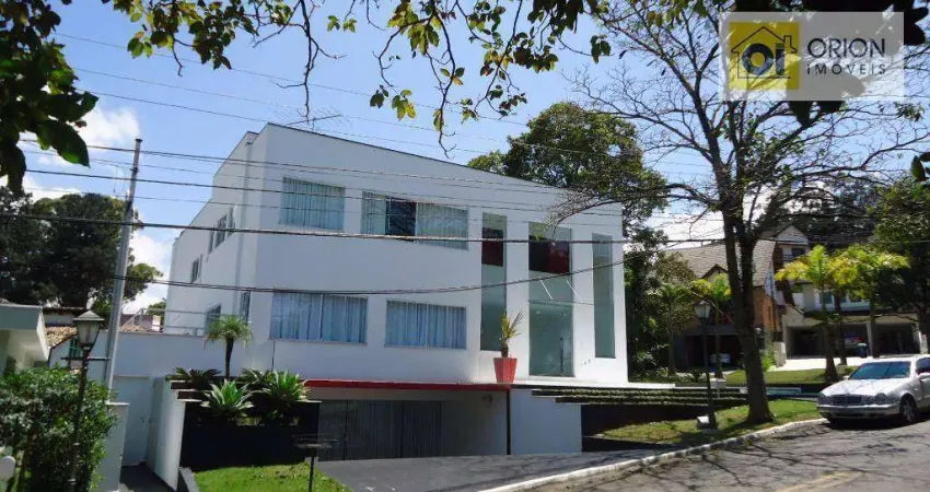 Casa de Condomínio para venda em Aldeia Da Serra de 700.00m² com 3 Quartos, 3 Suites e 3 Garagens