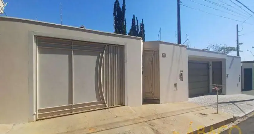 Casa para venda em Jardim Acapulco de 160.00m² com 3 Quartos, 1 Suite e 2 Garagens