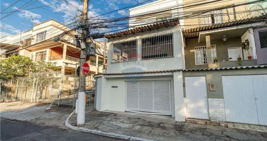 Casa de Condomínio para venda em Portuguesa de 100.00m² com 4 Quartos, 2 Suites e 2 Garagens