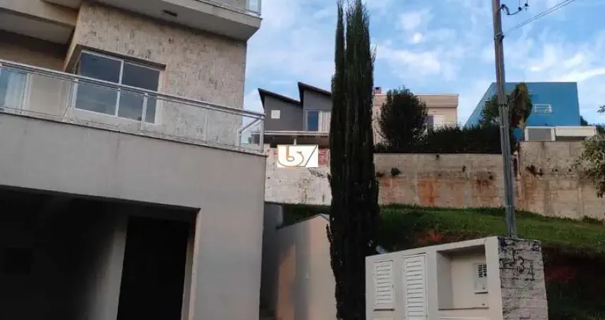Casa de Condomínio para alugar em Suru de 350.00m² com 3 Quartos, 3 Suites e 4 Garagens