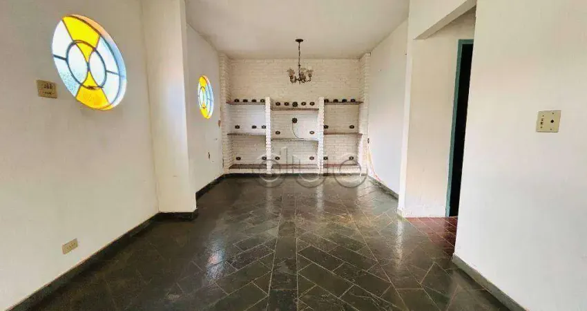 Casa para venda em Castelinho de 147.00m² com 3 Quartos e 4 Garagens