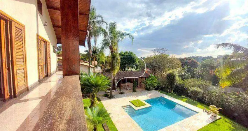 Casa de Condomínio para venda em Granja Viana de 570.00m² com 5 Quartos, 3 Suites e 4 Garagens