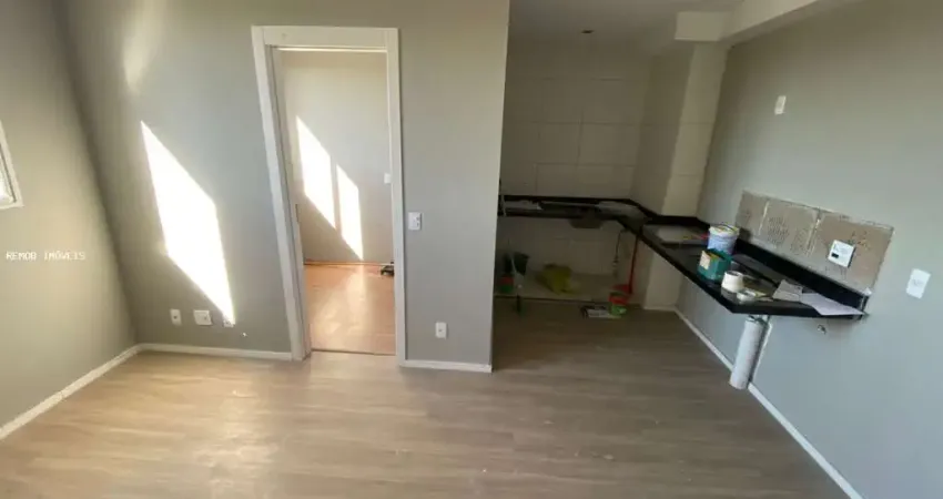 Apartamento para alugar em Santa Maria de 37.00m² com 2 Quartos