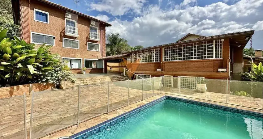 Casa para venda e aluguel em Parque Dom Henrique de 650.00m² com 5 Quartos, 5 Suites e 6 Garagens