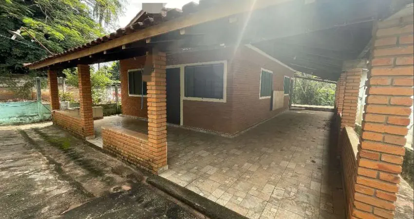 Casa para venda em Rio Bonito de 400.00m² com 2 Quartos e 4 Garagens