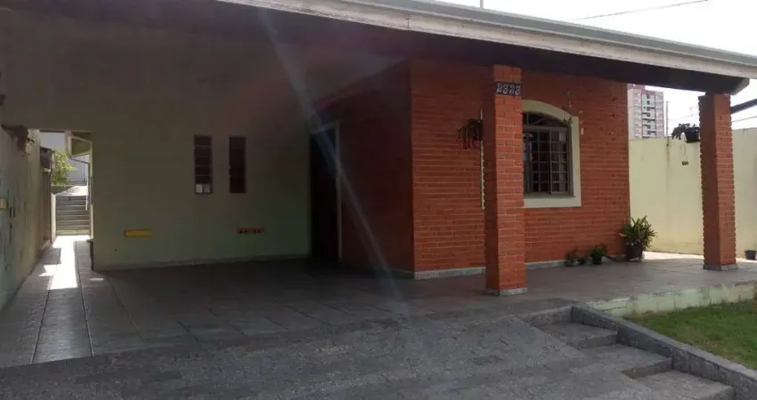 Casa para venda em Vila Assumpção de 220.00m² com 4 Quartos, 1 Suite e 2 Garagens
