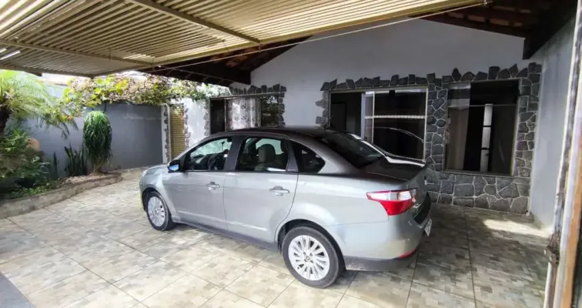 Casa para venda em Vila Pinheiro Machado de 230.00m² com 4 Quartos, 1 Suite e 3 Garagens