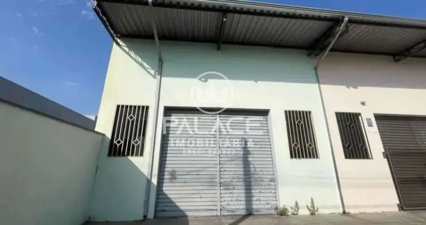 Galpão / Depósito / Armazém para alugar em São Vicente de 135.00m²