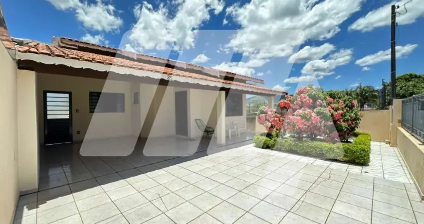 Casa para venda em São Pedro de 161.00m² com 3 Quartos, 1 Suite e 2 Garagens