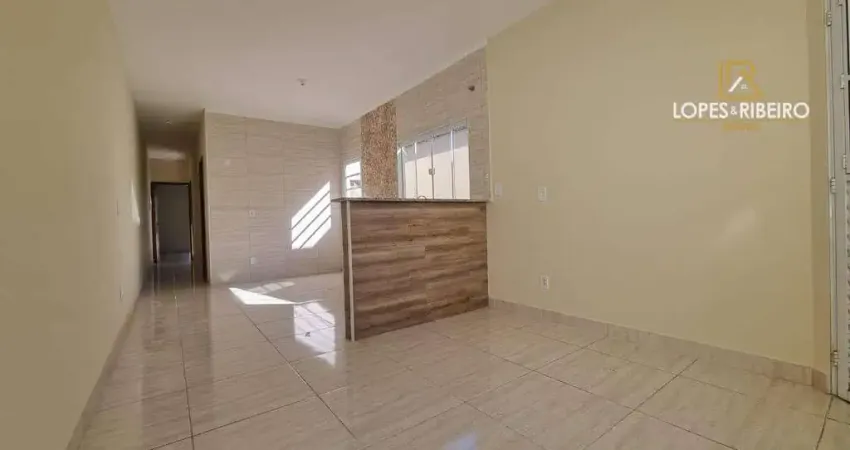 Casa para venda em Jardim Iolanda de 73.00m² com 2 Quartos e 2 Garagens
