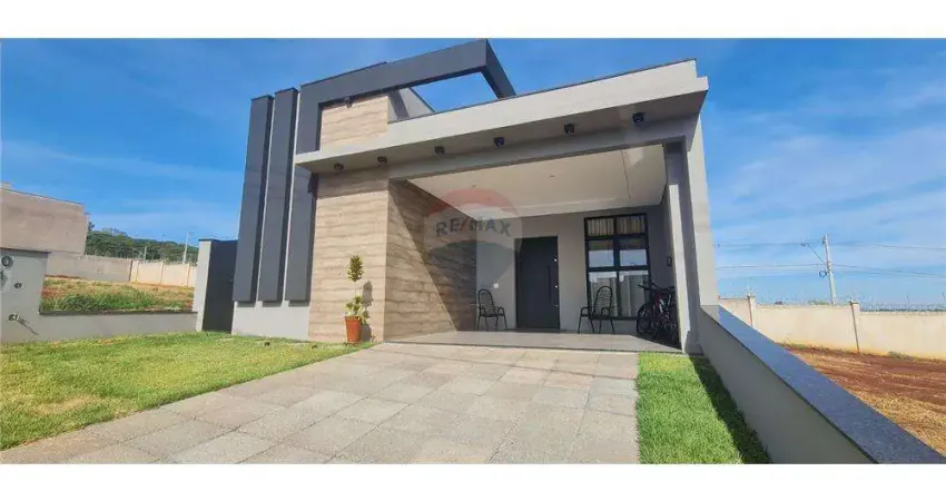 Casa de Condomínio para venda em Quinta Da Mata de 180.00m² com 4 Quartos, 4 Suites e 2 Garagens