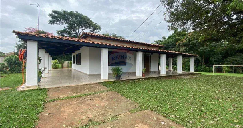 Chácara para alugar em Jardim São João de 320.00m² com 3 Quartos