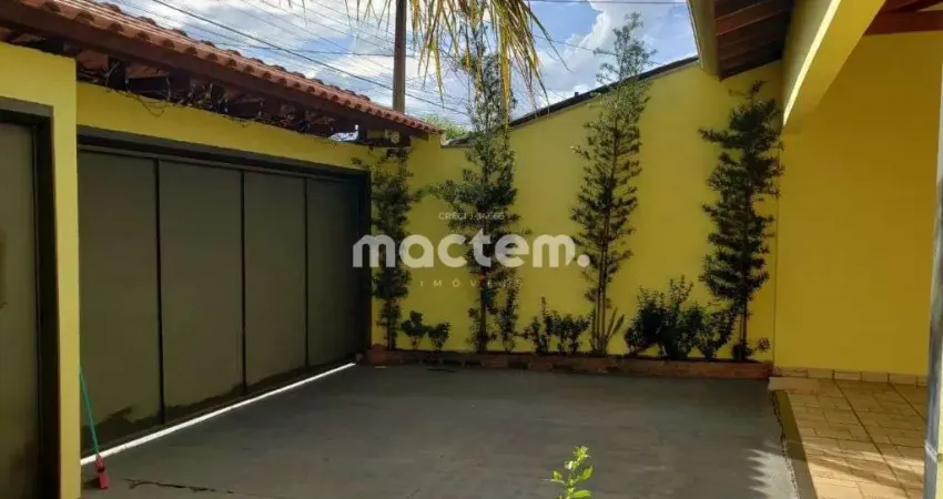 Casa para venda em Parque Residencial Cândido Portinari de 168.00m² com 3 Quartos, 1 Suite e 4 Garagens
