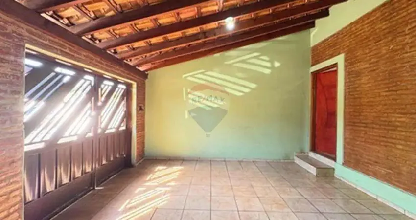 Casa para venda em Jardinópolis de 101.00m² com 2 Quartos e 2 Garagens