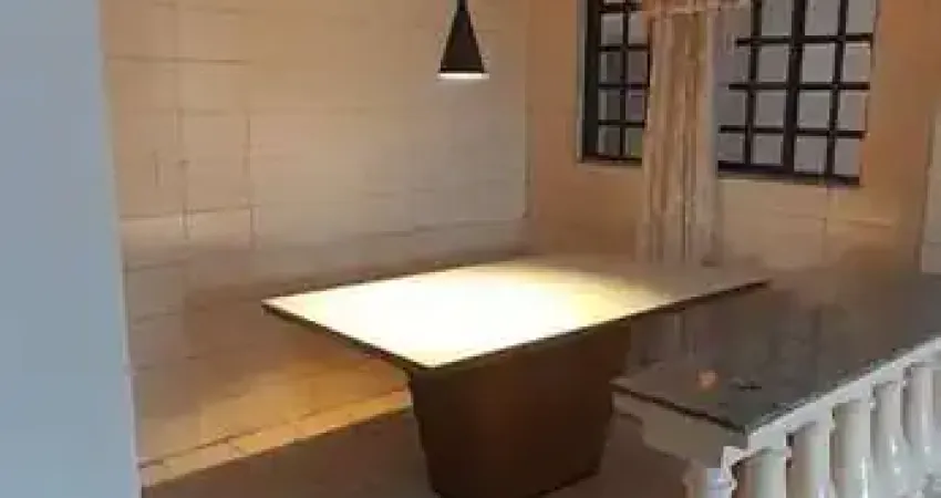 Casa para alugar em Vila Cardia de 120.00m² com 2 Quartos e 1 Garagem