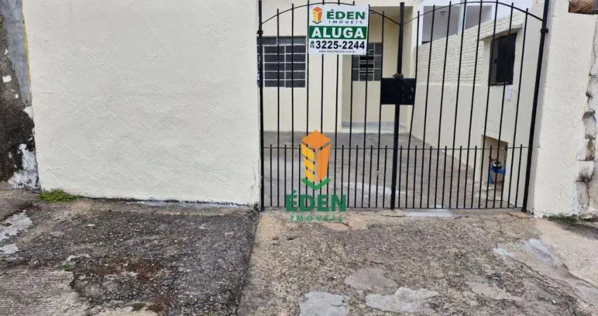 Casa para alugar em Éden de 91.00m² com 1 Quarto e 1 Garagem