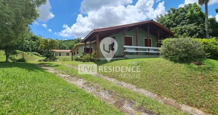 Casa para venda em Capela Do Barreiro de 200.00m² com 4 Quartos e 10 Garagens
