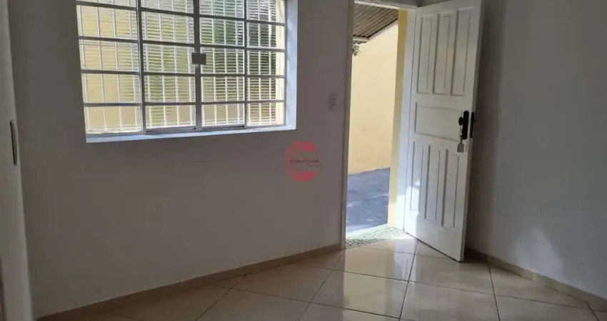 Casa para alugar em Vila Vianelo de 130.00m² com 3 Quartos e 3 Garagens