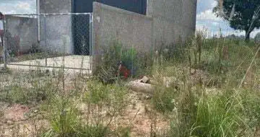 Galpão / Depósito / Armazém para venda em Nações de 90.00m² com 4 Garagens