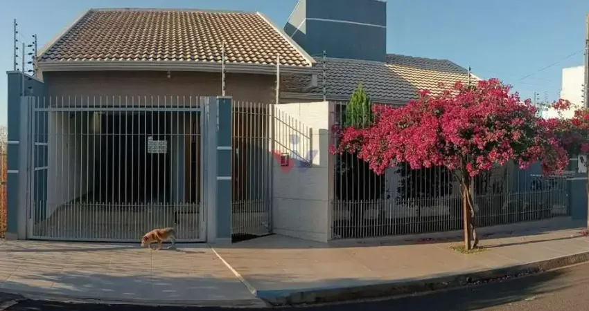 Casa para venda em Residencial São José Iii de 130.00m² com 3 Quartos, 1 Suite e 2 Garagens