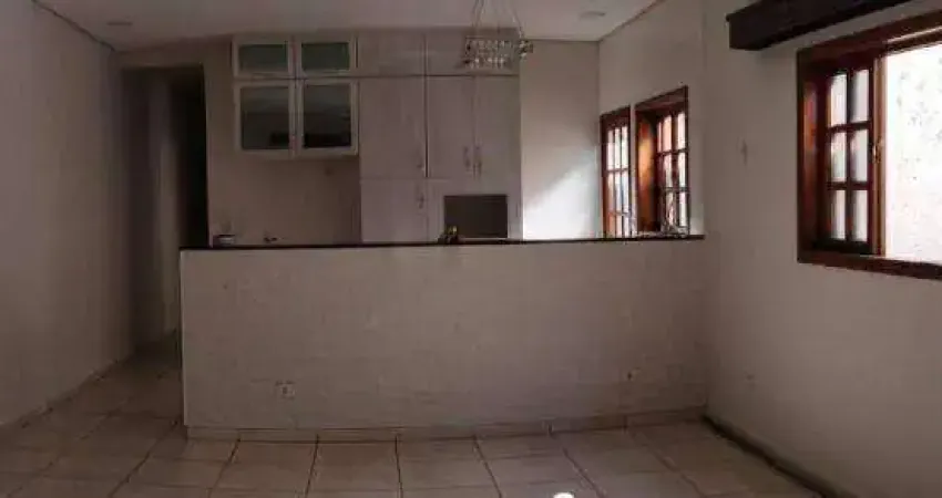 Casa para venda em Vila Santana de 248.00m² com 4 Quartos, 1 Suite e 2 Garagens